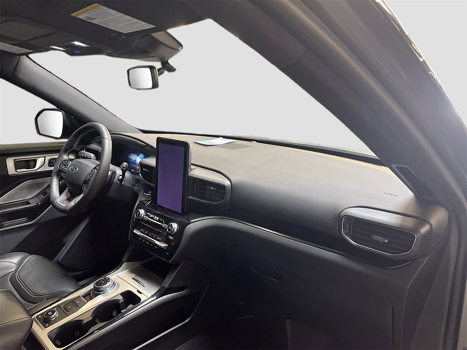 Used 2024 Ford Explorer ST w/ Equipment Group 401A image 31