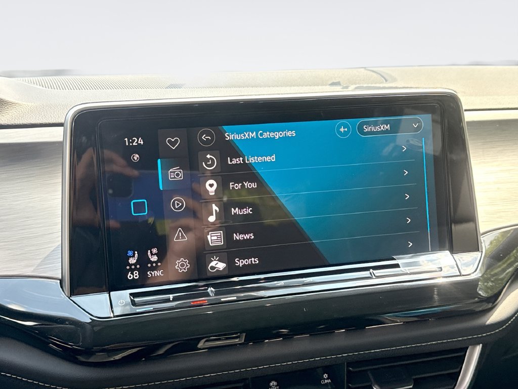 New 2026 Volkswagen Atlas Cross Sport SE AWD/4WD image 12