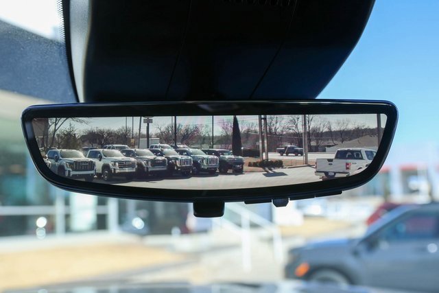 Used 2024 Chevrolet Silverado 3500 High Country w/ Technology Package image 33