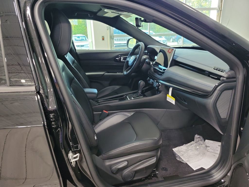 New 2026 Jeep Compass Limited AWD/4WD image 10