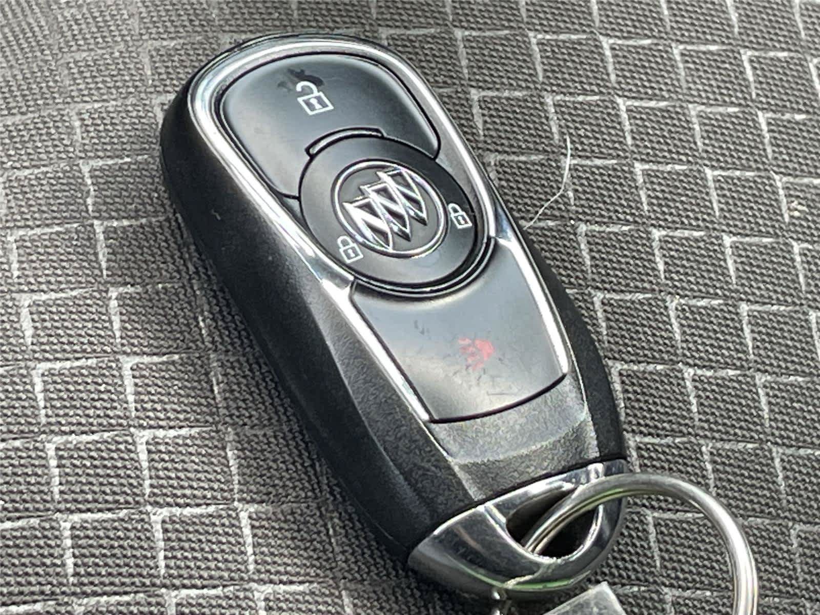Used 2018 Buick Encore Preferred AWD/4WD image 28