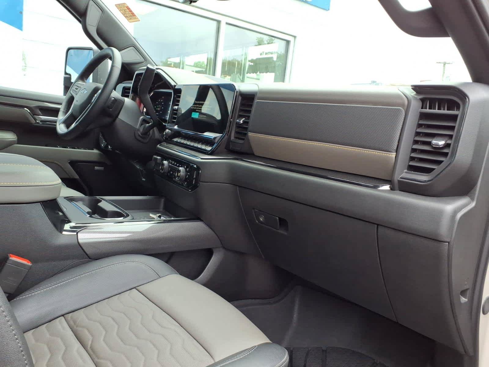 Used 2026 Chevrolet Silverado 2500 ZR2 AWD/4WD image 22
