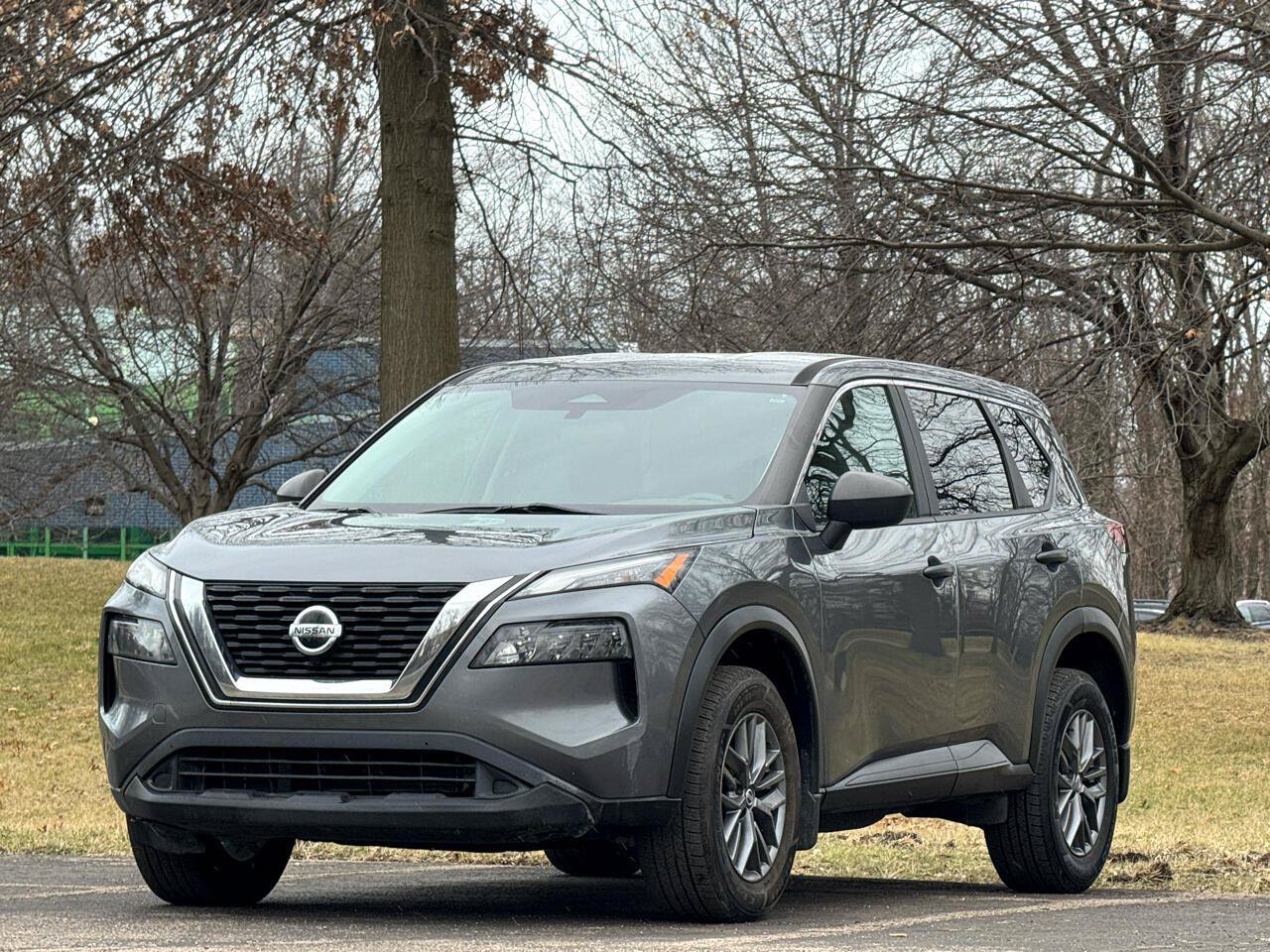 Used 2021 Nissan Rogue S AWD/4WD image 1