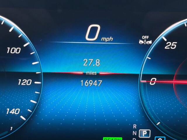 Certified 2023 Mercedes-Benz EQB 300 4MATIC w/ Exclusive Package image 33