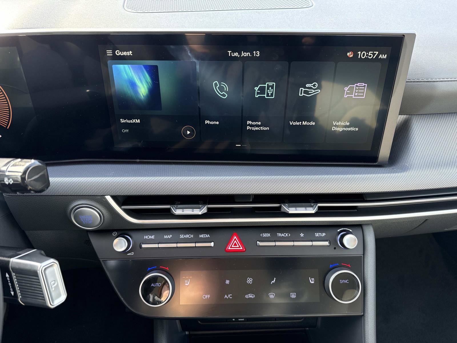 New 2025 Hyundai Sonata SEL image 3