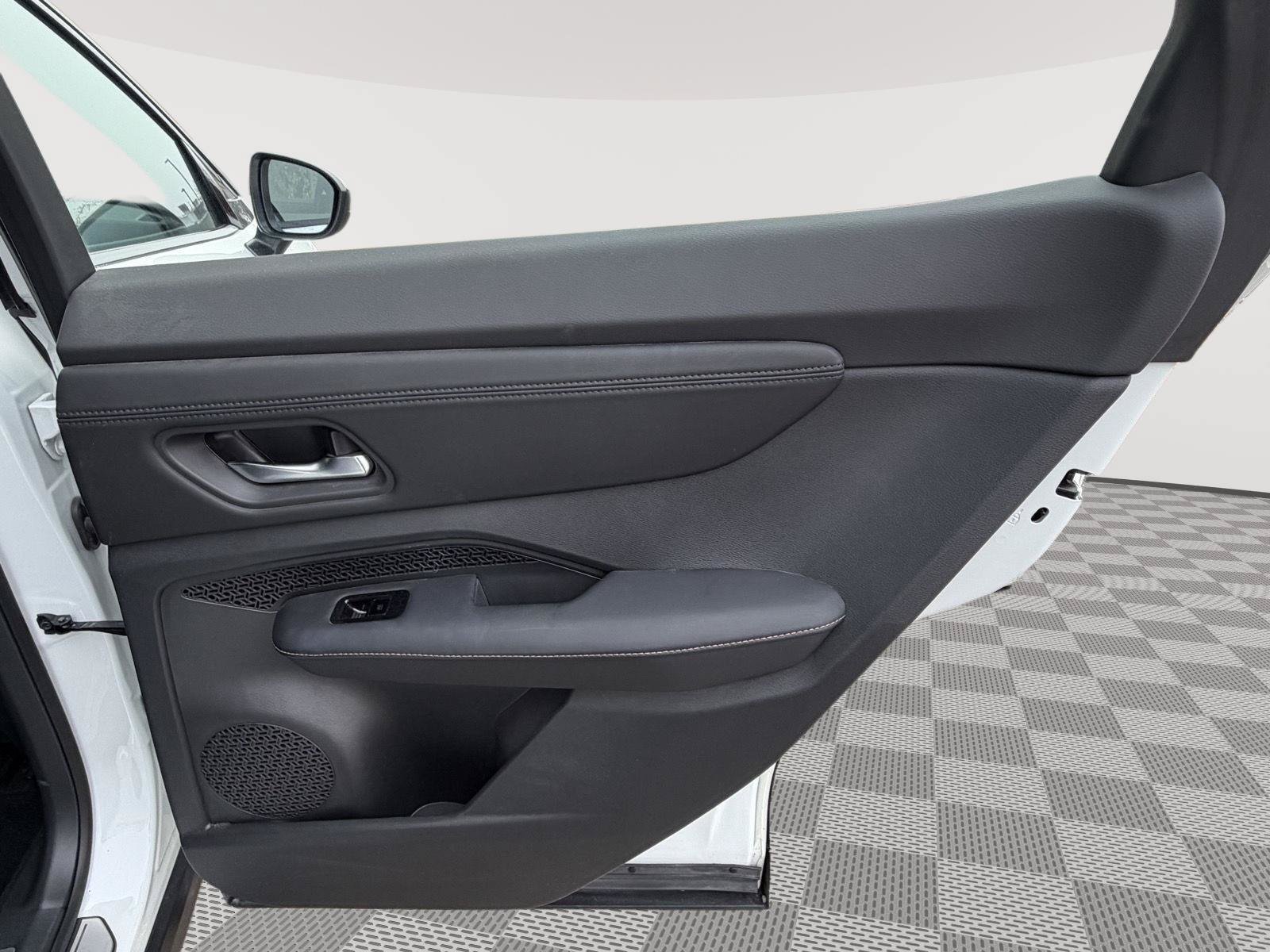 Certified 2024 Nissan Ariya AWD image 20