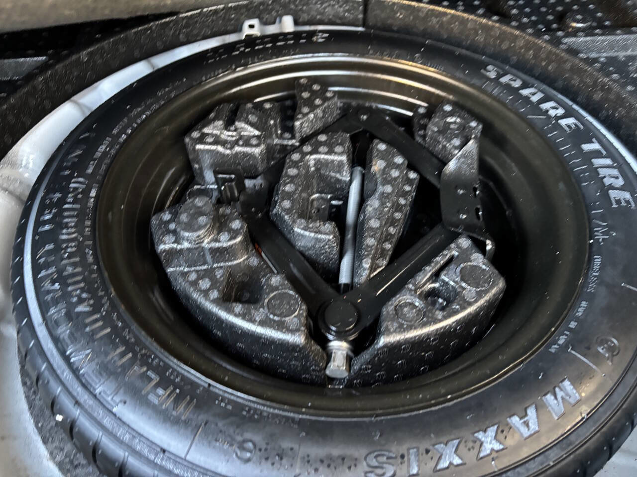 Used 2018 Ford Focus SE image 24