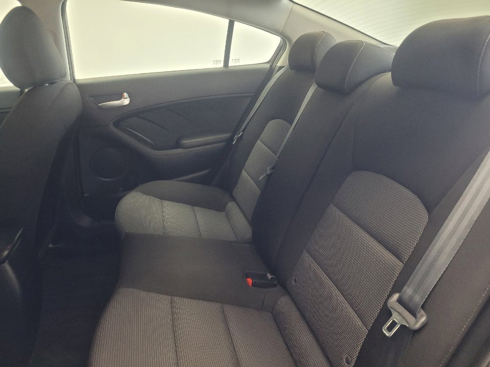 Used 2018 Kia Forte LX image 18