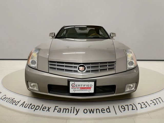 Used 2005 Cadillac XLR RWD image 14
