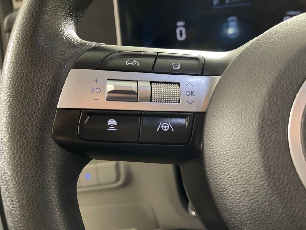 Certified 2025 Hyundai Tucson SEL FWD image 30