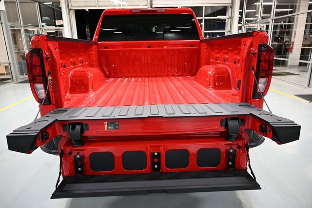 New 2026 GMC Sierra 1500 Elevation image 9