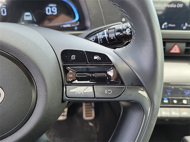 Used 2025 Hyundai Elantra Sport image 6