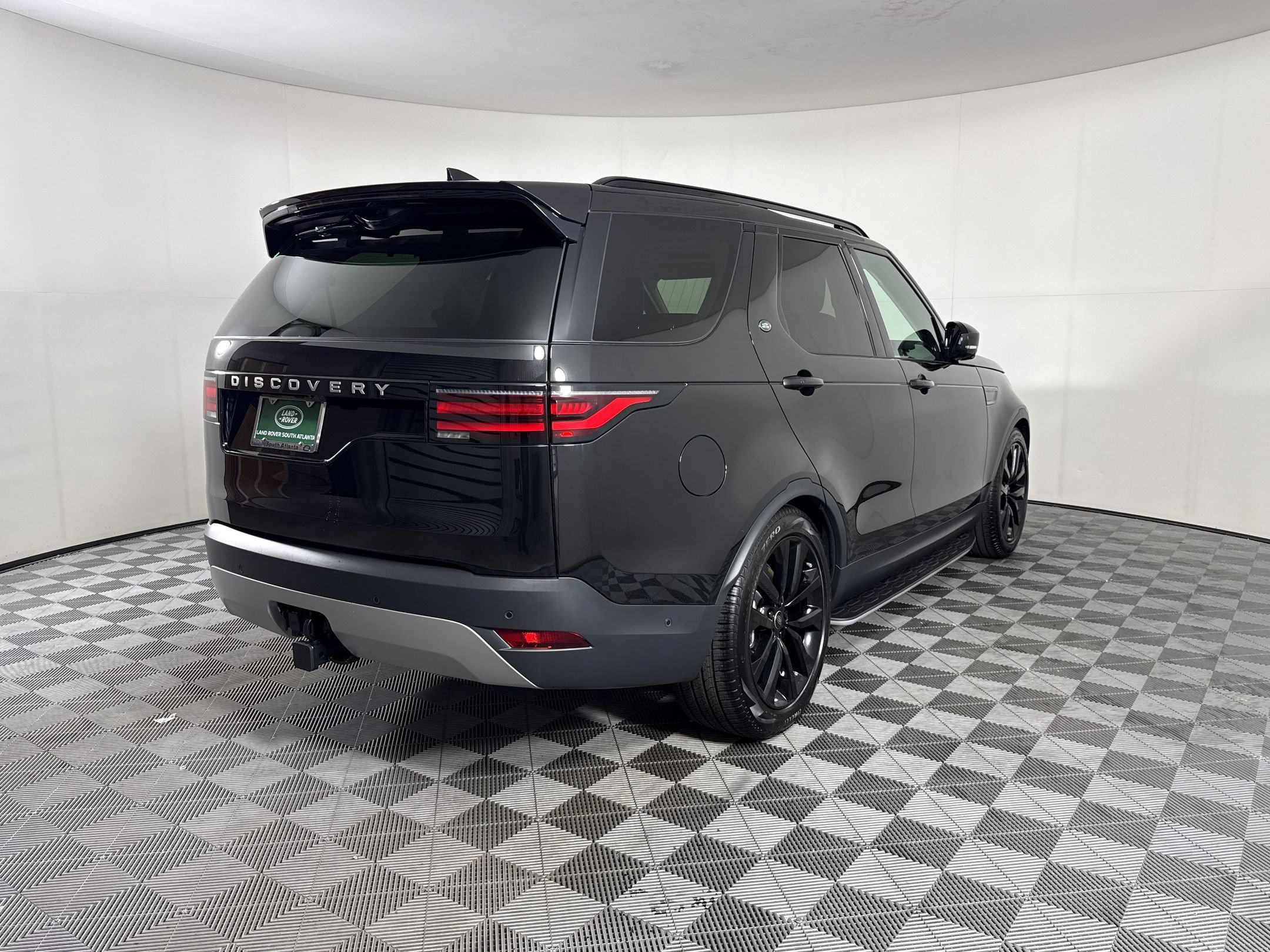 New 2026 Land Rover Discovery S AWD/4WD image 9
