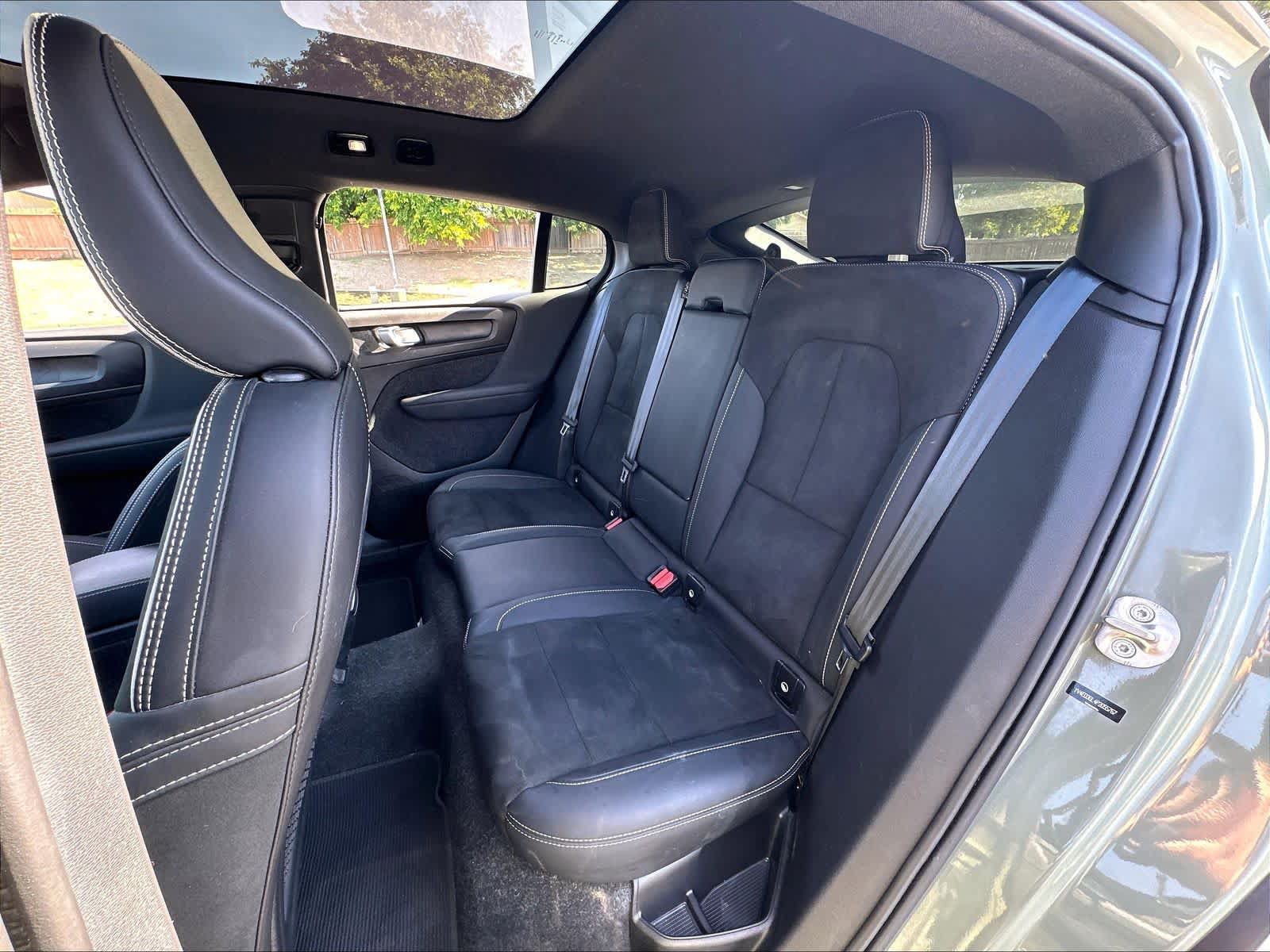 Used 2023 Volvo C40 P8 Recharge Plus AWD/4WD image 29