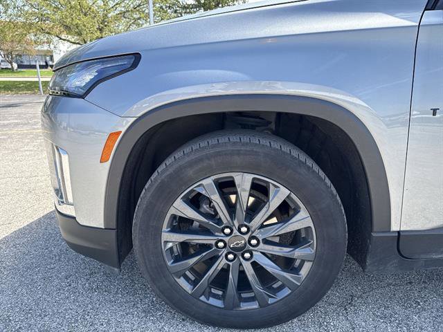 Used 2023 Chevrolet Traverse RS w/ LPO, Floor Liner Package AWD/4WD image 19