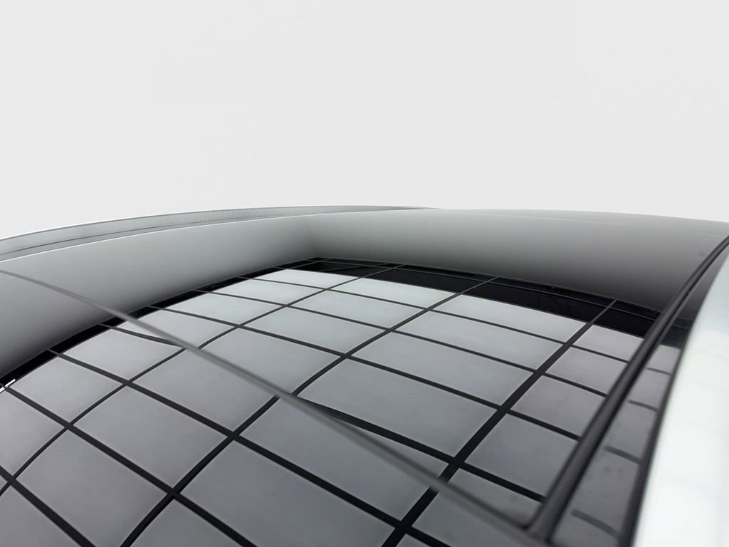 Used 2025 Mercedes-Benz GLC 43 AMG 4MATIC image 14