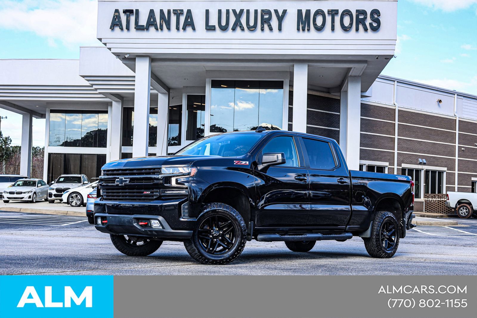 Used 2021 Chevrolet Silverado 1500 LT Trail Boss w/ Convenience Package II AWD/4WD image 3