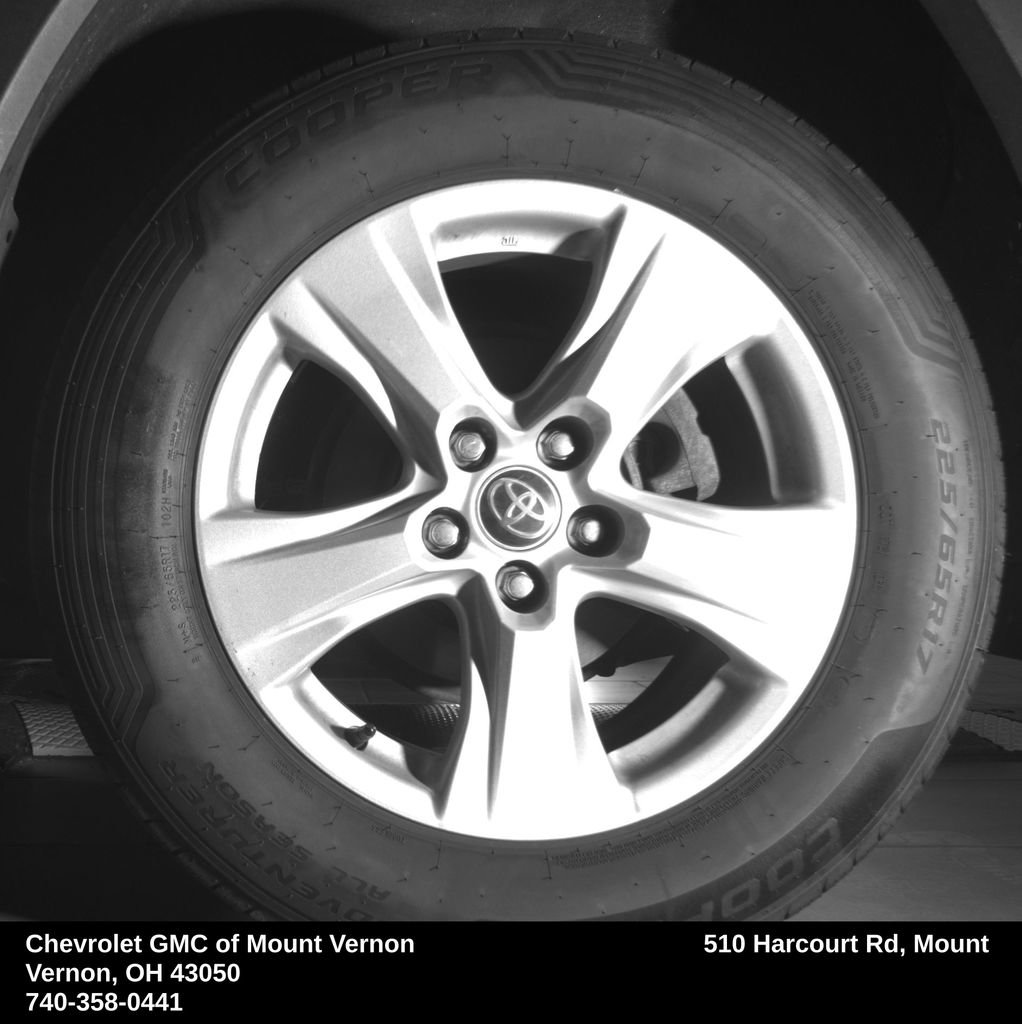 Used 2021 Toyota RAV4 XLE AWD/4WD image 17