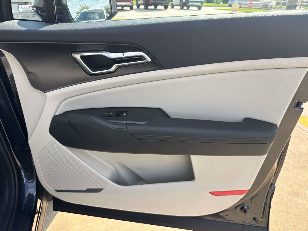 New 2026 Kia Sportage EX FWD image 15