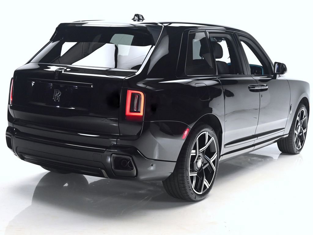New 2026 Rolls-Royce Cullinan Black Badge AWD/4WD image 2