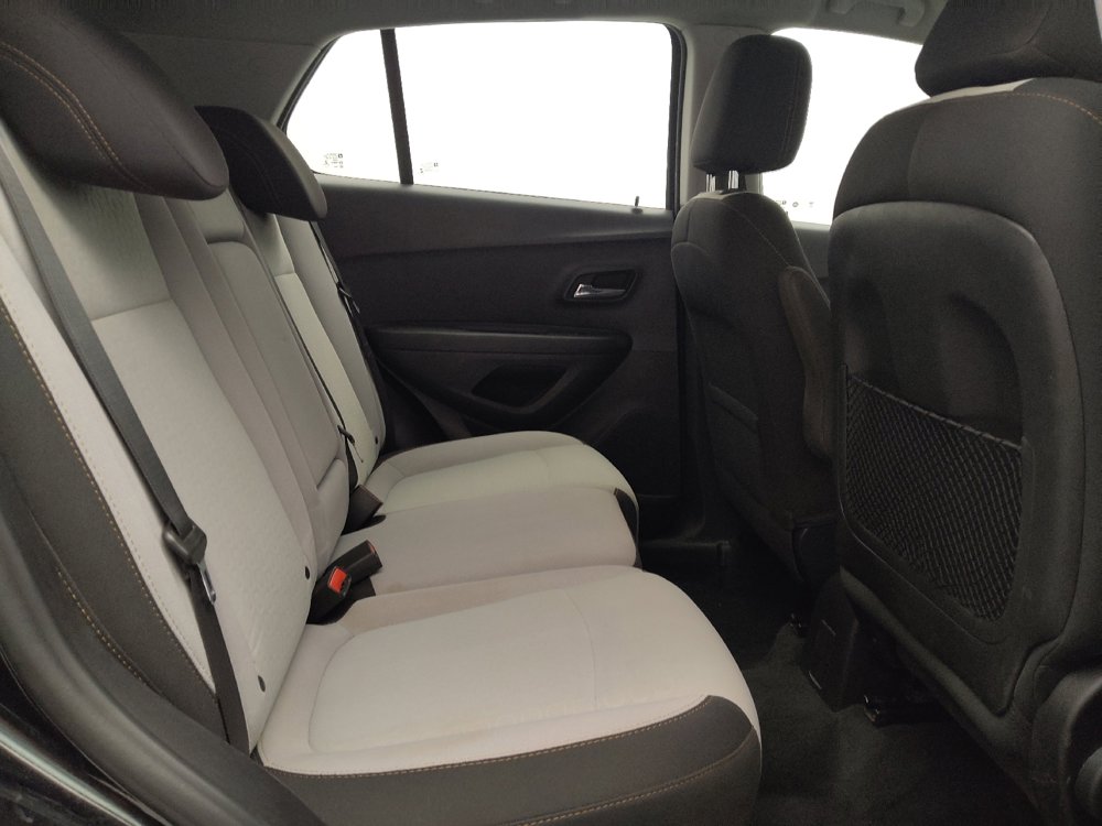 Used 2020 Chevrolet Trax LS w/ LPO, Cargo Package image 19