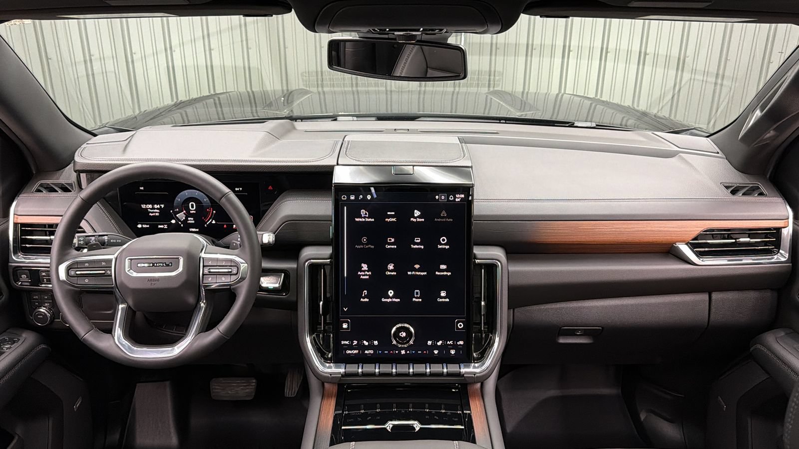 Used 2026 GMC Yukon Denali w/ Sun & Power Step Package AWD/4WD image 43