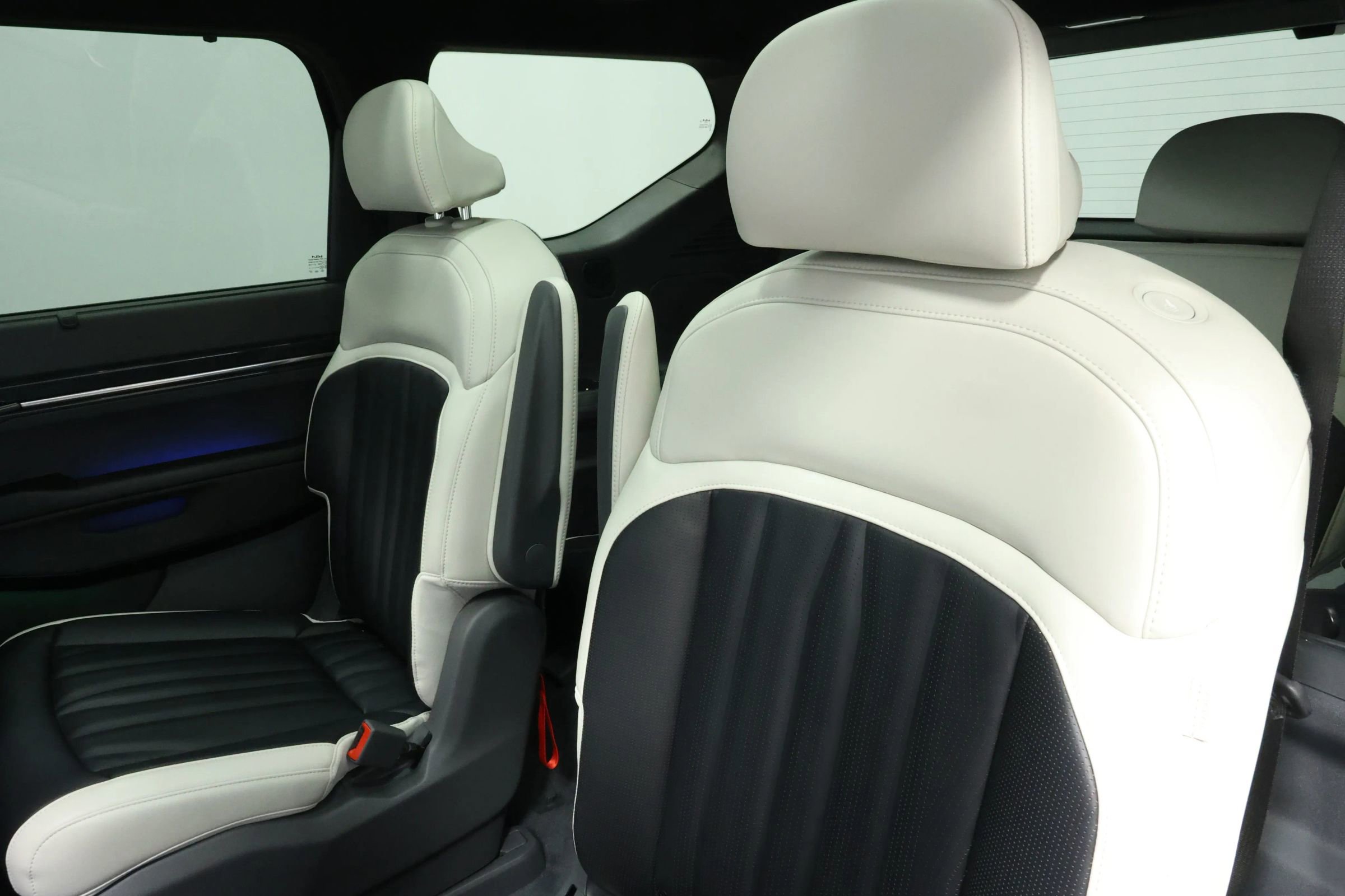 Used 2024 Kia EV9 GT-Line image 3