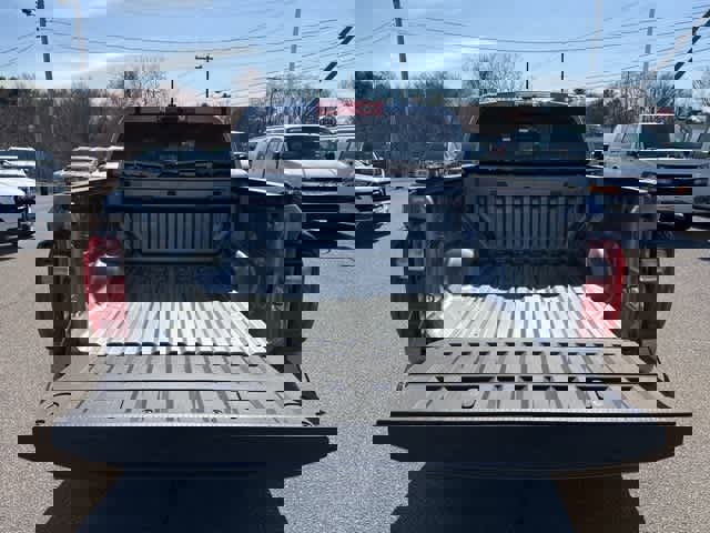 New 2025 GMC Canyon Elevation w/ Convenience Package image 10