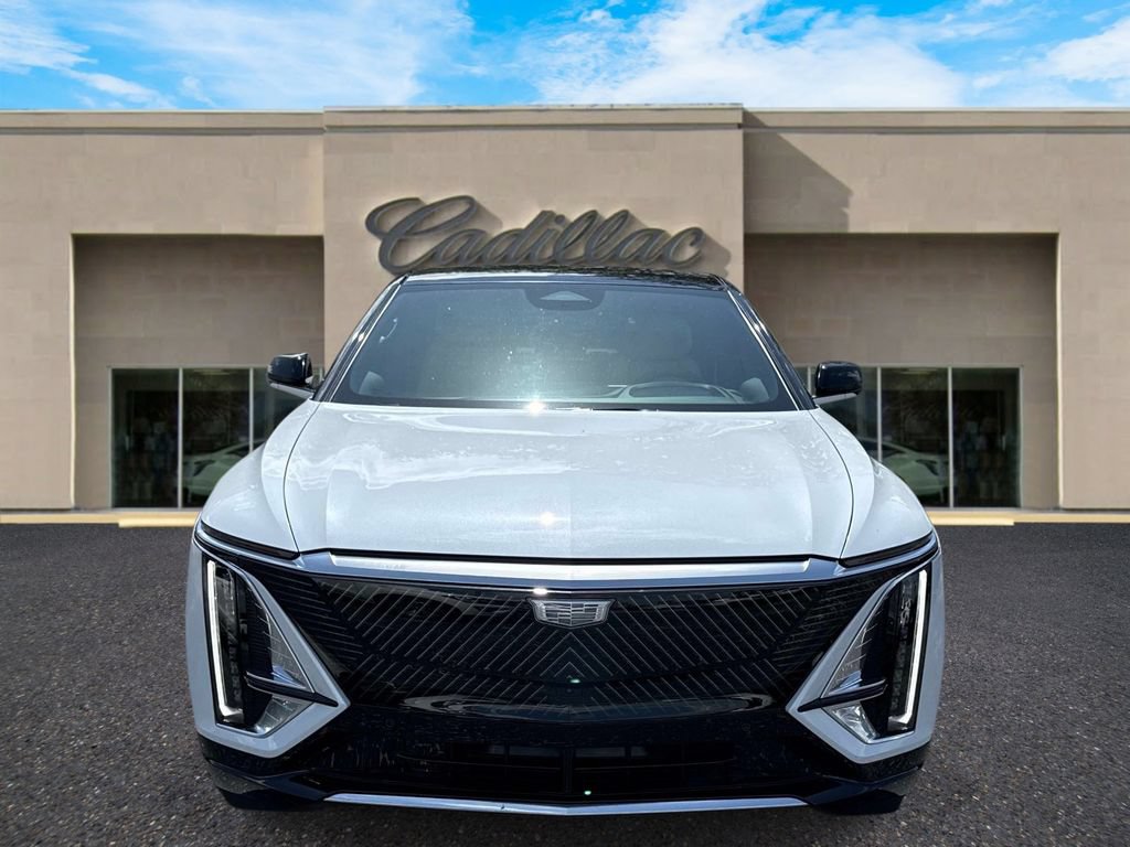 New 2026 Cadillac Lyriq Signature Luxury w/ LPO, Blue Accent Package AWD/4WD image 8