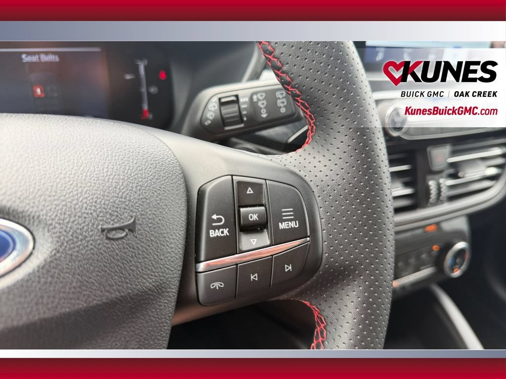 Used 2025 Ford Escape ST-Line AWD/4WD image 18