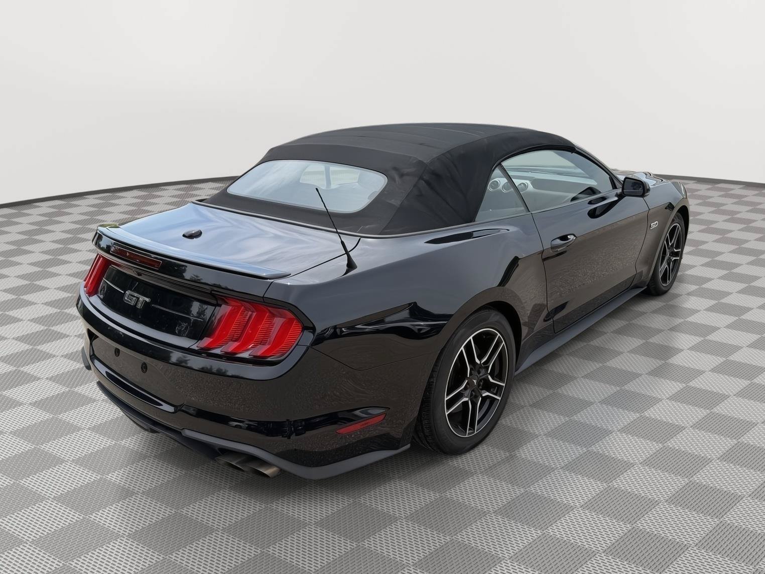 Used 2019 Ford Mustang GT Premium w/ Equipment Group 401A RWD image 22