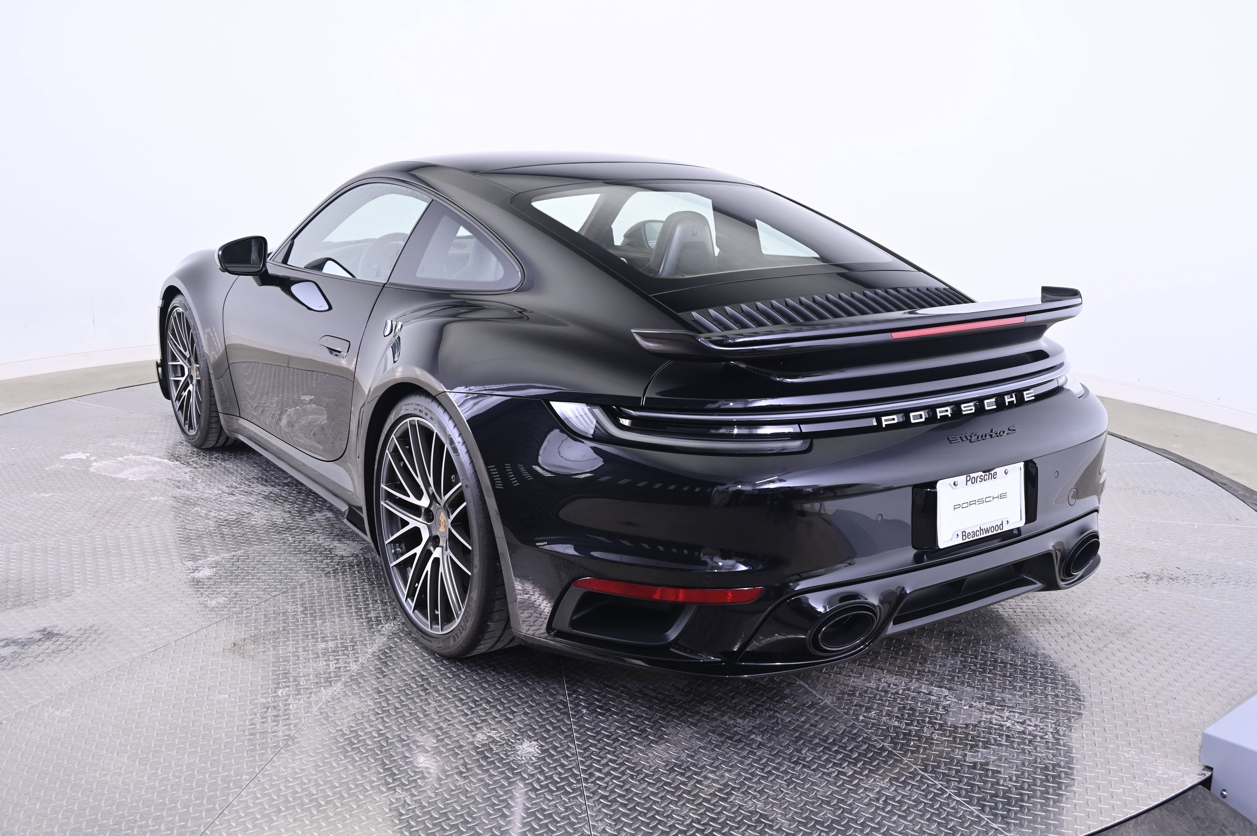 Used 2025 Porsche 911 Turbo image 3