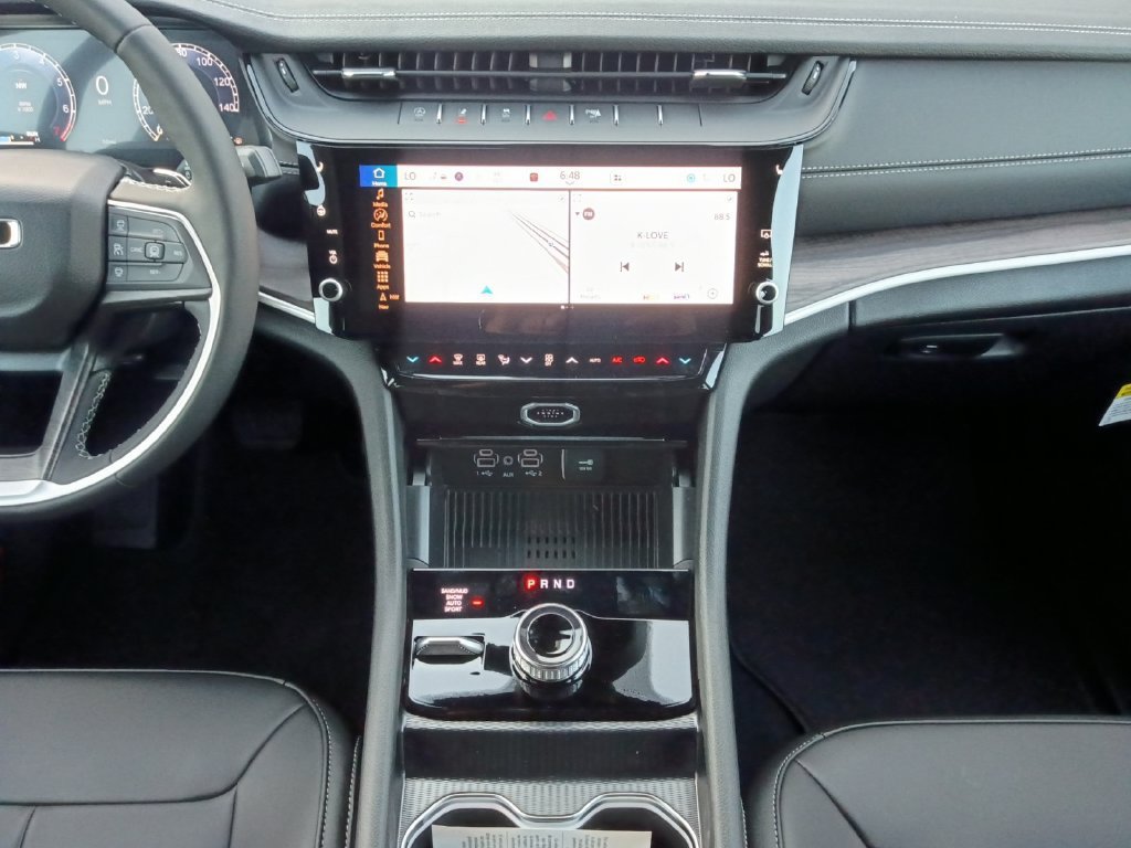 New 2027 Jeep Grand Cherokee L Limited w/ Limited Altitude Package AWD/4WD image 3