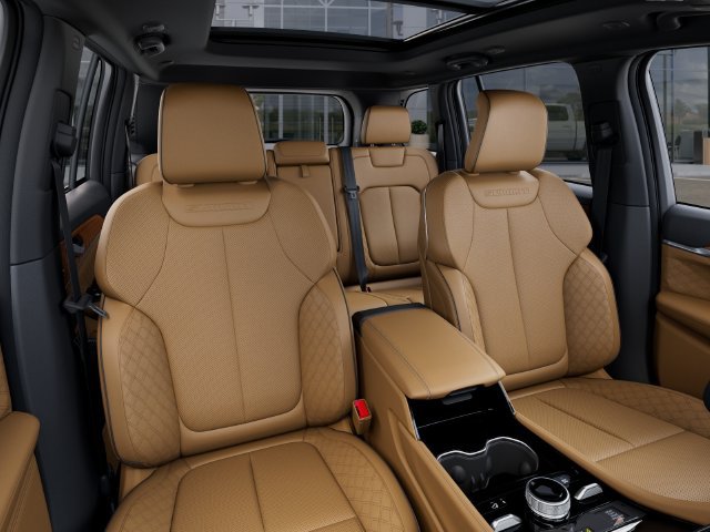 New 2026 Jeep Grand Cherokee Summit AWD/4WD image 17