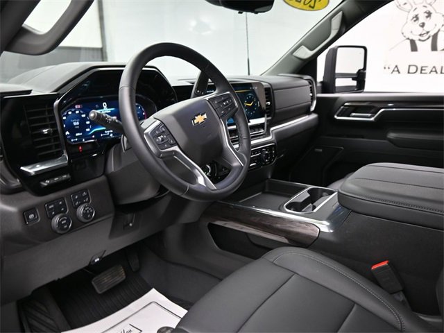 Certified 2025 Chevrolet Silverado 2500 LTZ w/ Z71 Chrome Sport Edition image 18