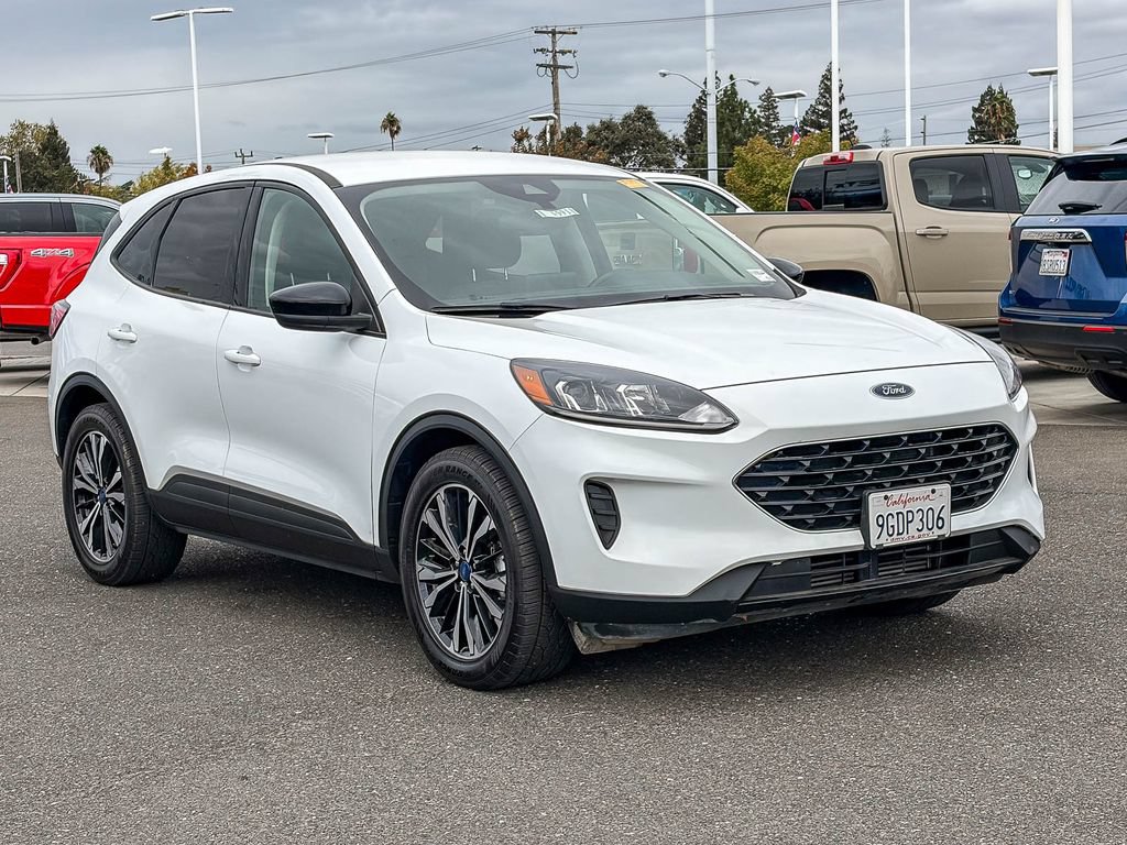 Used 2022 Ford Escape SE w/ SE Sport Appearance Package FWD image 5