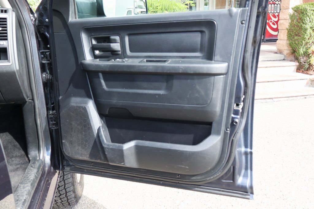 Used 2015 RAM 3500 Tradesman w/ Chrome Appearance Group AWD/4WD image 39