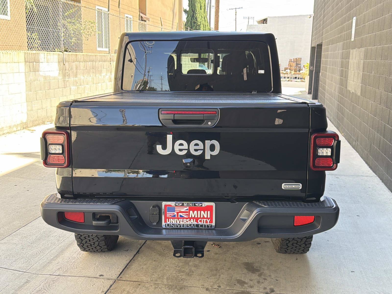 Used 2020 Jeep Gladiator Overland AWD/4WD image 5