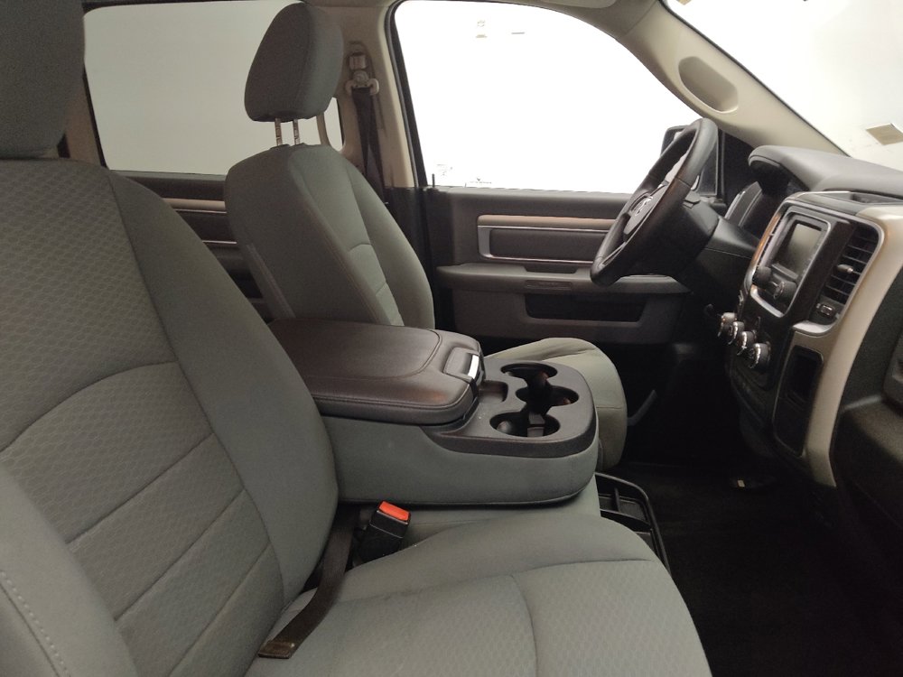 Used 2019 RAM 1500 Classic SLT image 21