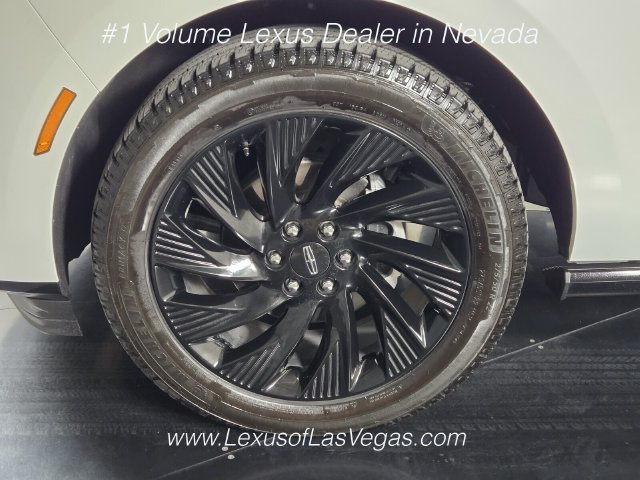 Used 2026 Lincoln Navigator Reserve w/ Jet Appearance Package AWD/4WD image 12