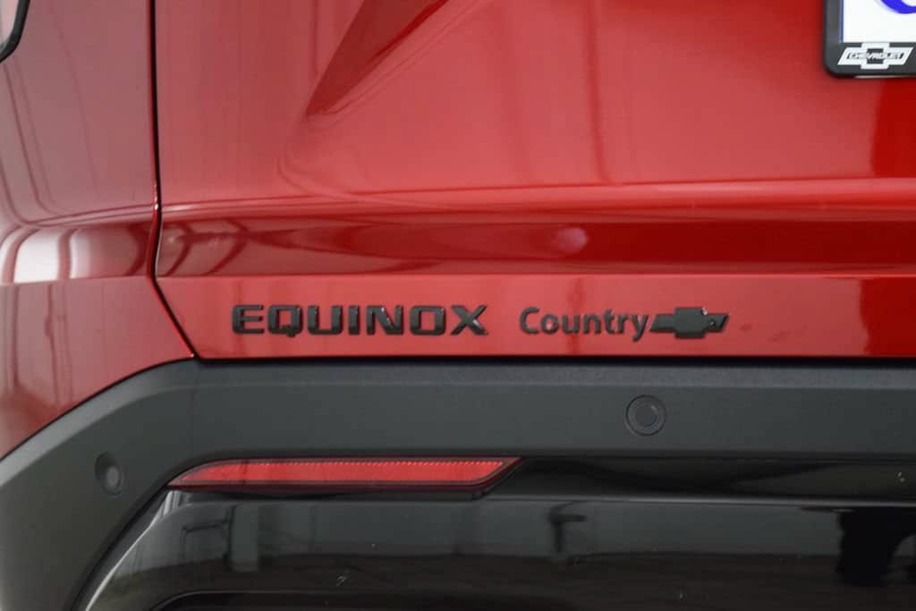 New 2027 Chevrolet Equinox RS w/ Safety and Technology Package FWD image 23