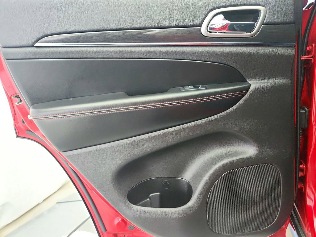 Used 2018 Jeep Grand Cherokee Trailhawk AWD/4WD image 32