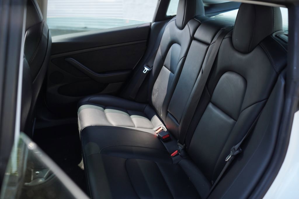 Used 2021 Tesla Model 3 Standard Range Plus RWD image 24