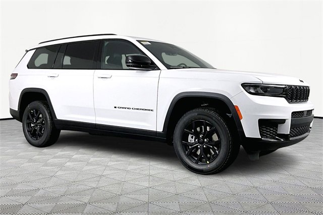 New 2025 Jeep Grand Cherokee L Laredo image 3