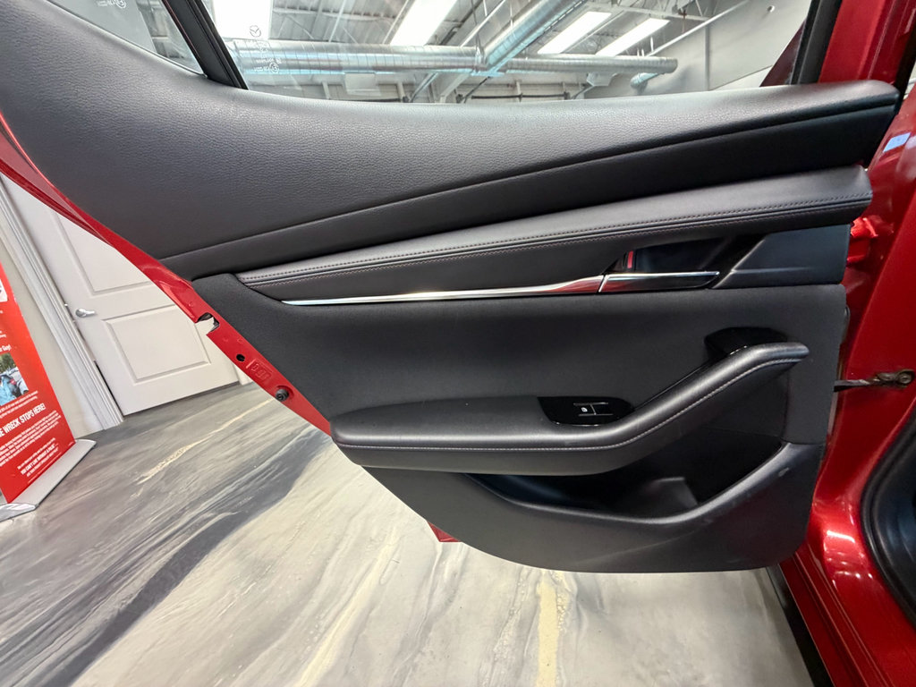 Used 2019 MAZDA MAZDA3 AWD Hatchback image 46