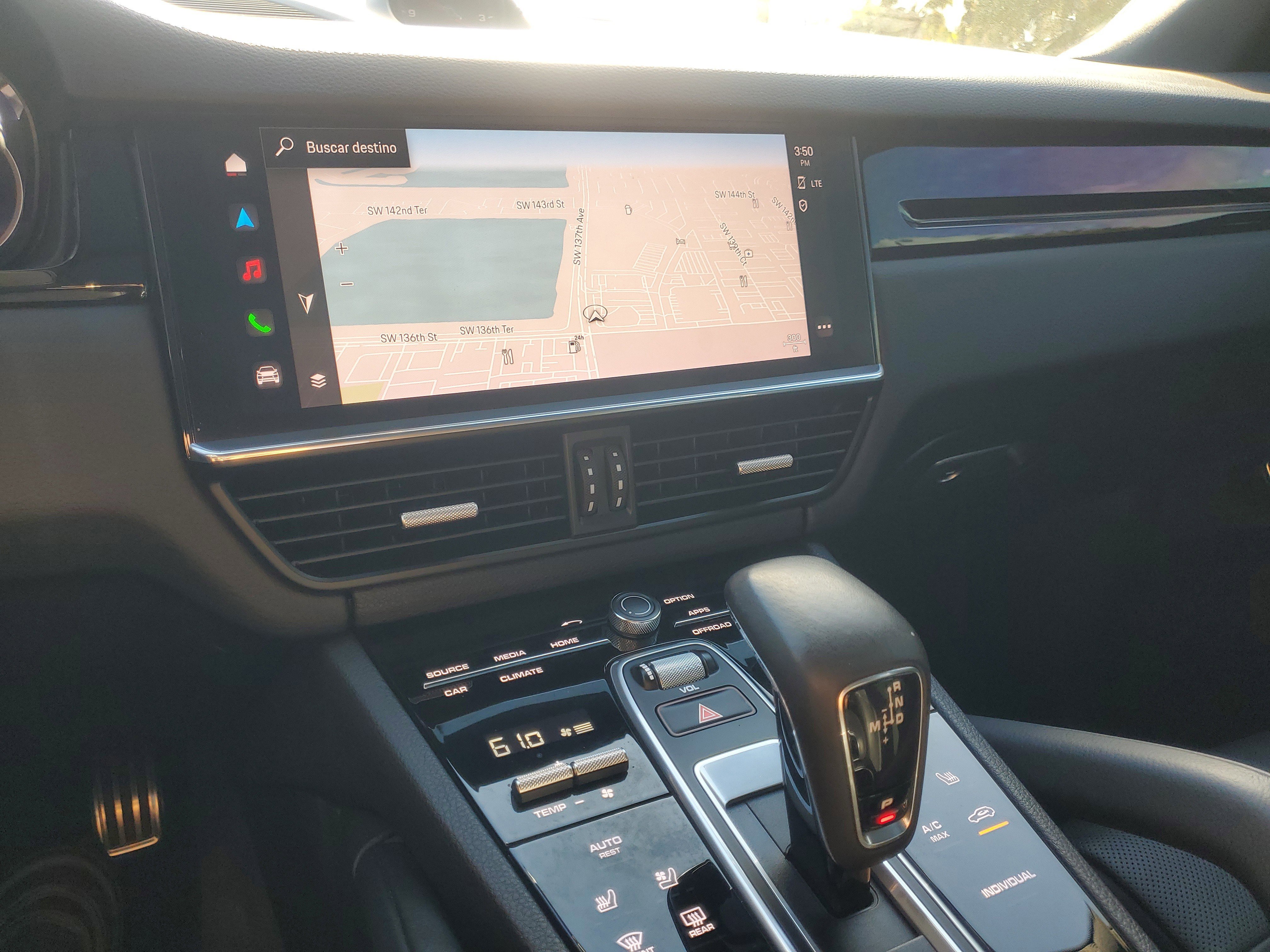 Used 2022 Porsche Cayenne S image 26