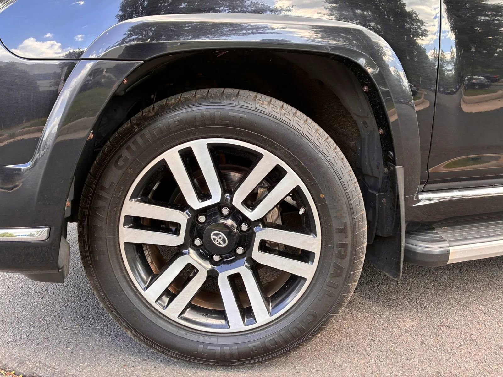 Used 2015 Toyota 4Runner 4WD image 18