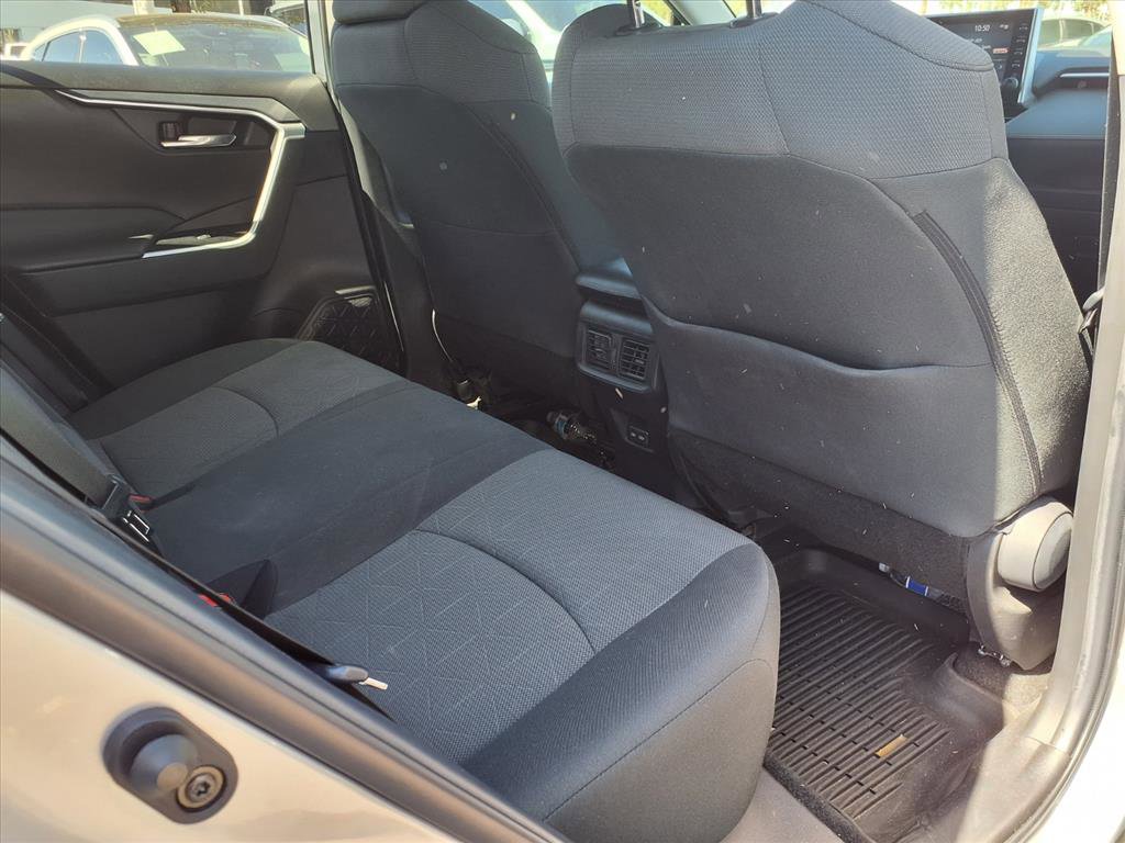 Used 2022 Toyota RAV4 XLE w/ Convenience Package image 14