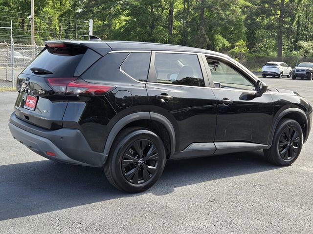 Used 2023 Nissan Rogue SV FWD image 5