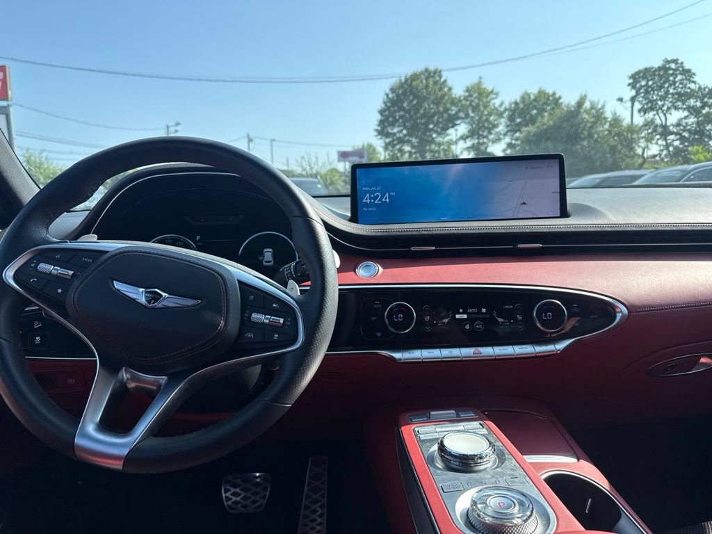 Used 2024 Genesis GV70 2.5T w/ Sport Prestige Package AWD/4WD image 19